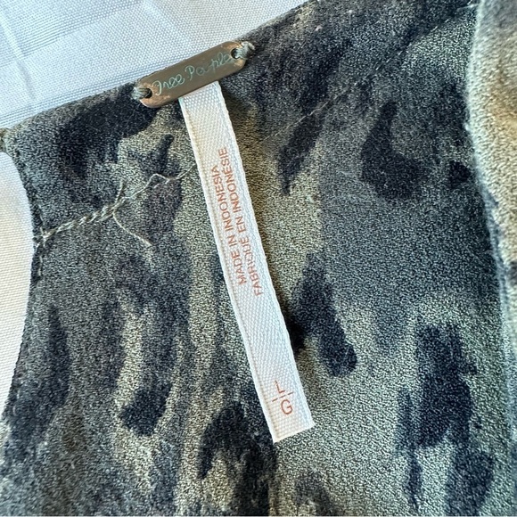 Free People Fake Love Camo Mini Dress Size Large - Picture 16 of 16